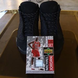 Jordan Black Cat 13s w/Jordan Memorabilia SZ 10.5